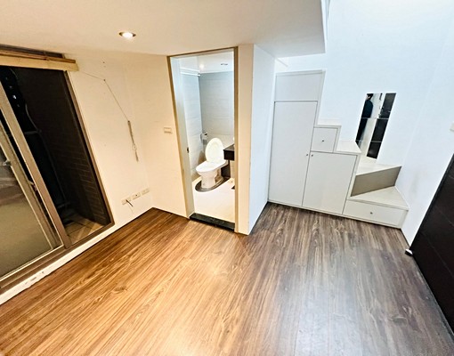 雙連站,獨戶/獨洗、有陽台/廚房、3米6挑高、管理大樓 - Image 8