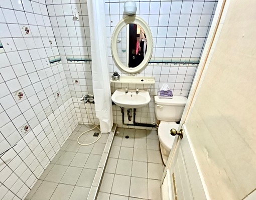 中山國小站,獨戶/獨洗、有陽台/廚房,台水電、收垃圾 - Image 7