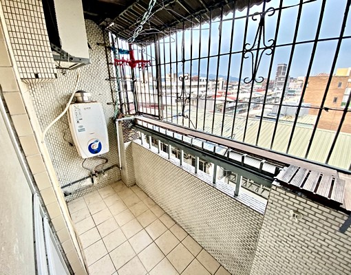 中山國小站,獨戶/獨洗、有陽台/廚房,台水電、收垃圾 - Image 15