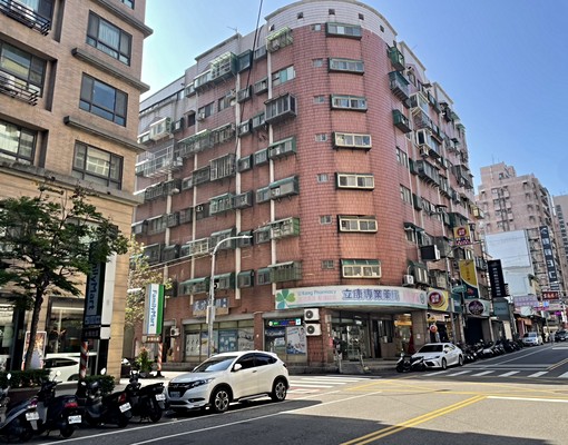 環中東路電梯套房 - Image 5