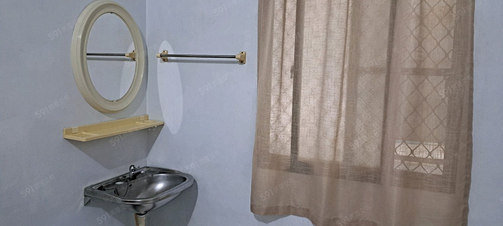 房內個人漱洗台.對外窗