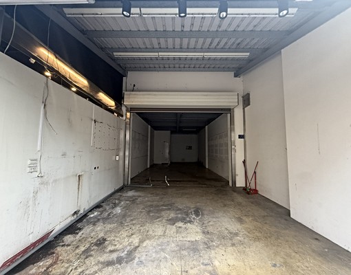 喜來登商圈~可餐飲金店面 - Image 1