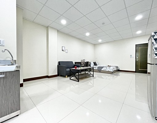 環遊了整個星系✨可租補超大坪數✨陽台獨洗近中華路 - Image 7