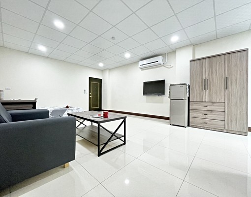 環遊了整個星系✨可租補超大坪數✨陽台獨洗近中華路 - Image 5