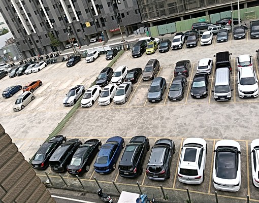 洗衣機免投幣，汽車停車場就在旁邊 - Image 7