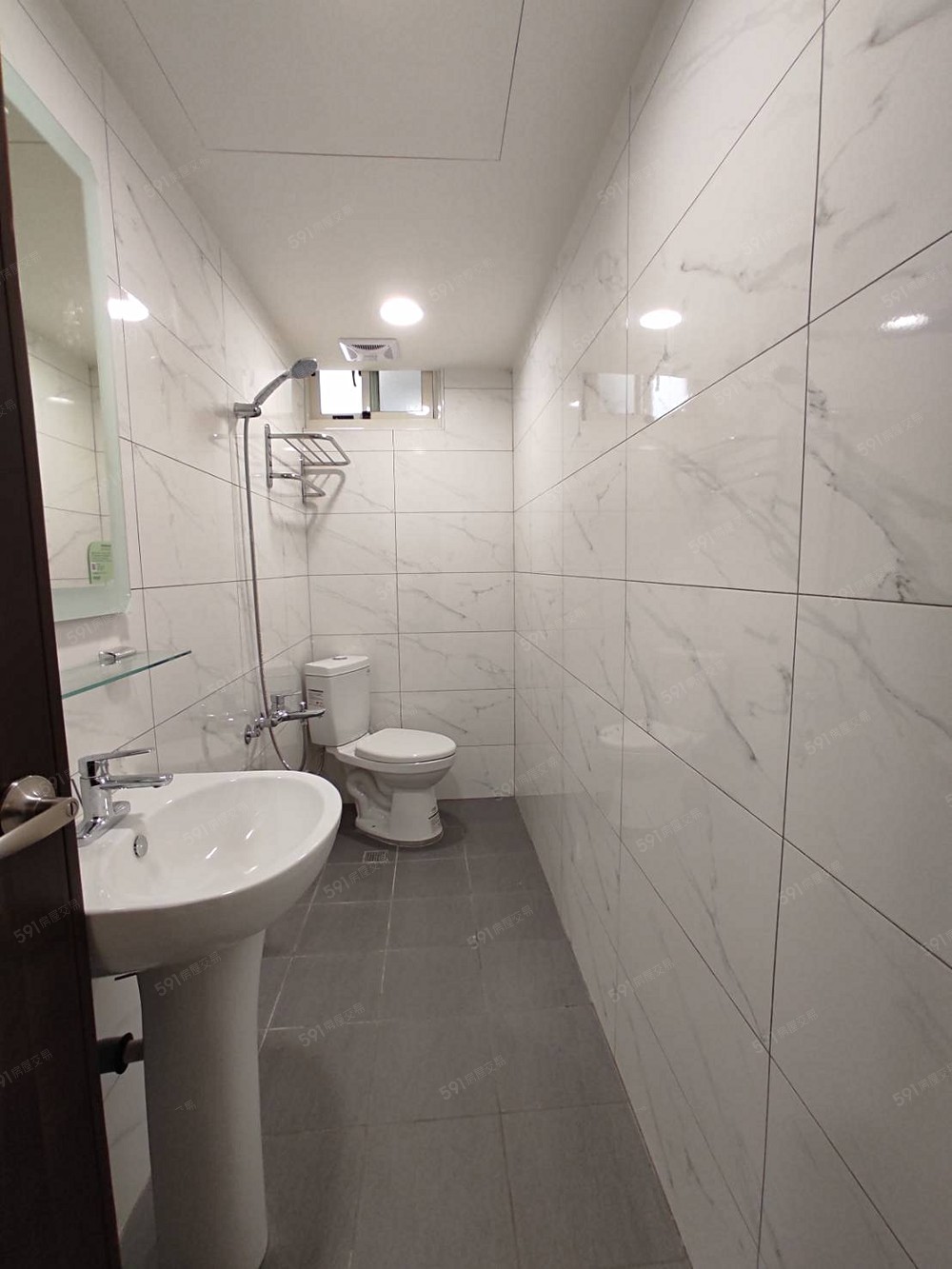 單人房雙人床8000元/月