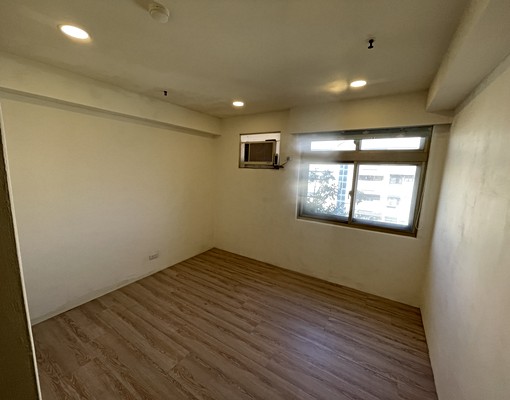 君臨天下三房裝潢屋，近捷運公車市場和學校，附汽機車位 整層住家 君臨天下 591租屋 月租28,000元/月