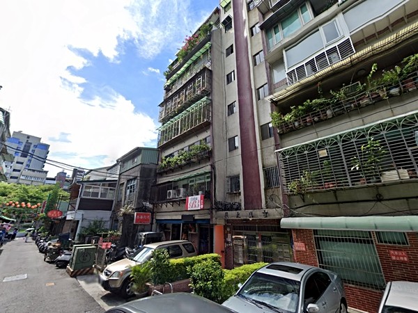 經濟華廈