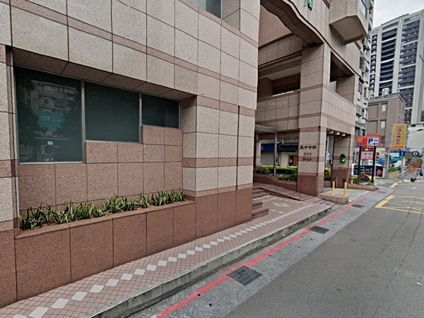 風中奇園大廈