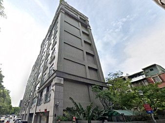 雅典