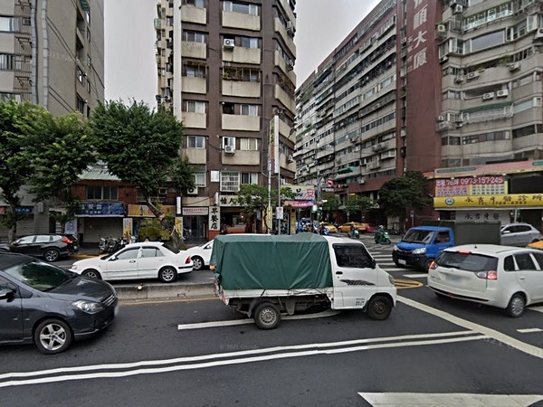 來福大樓
