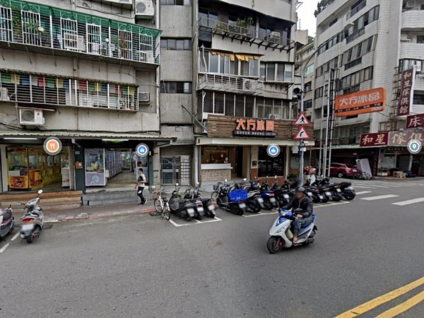 吉樑親親華廈