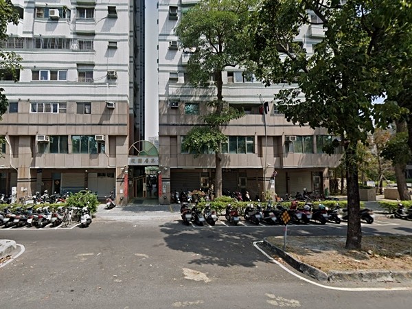 校園居易大樓