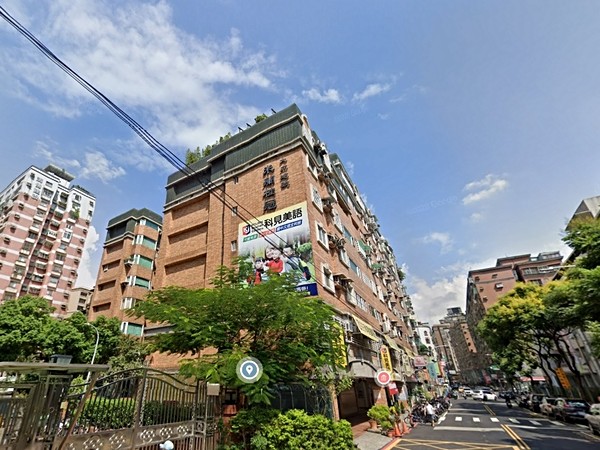 米蘭桂冠