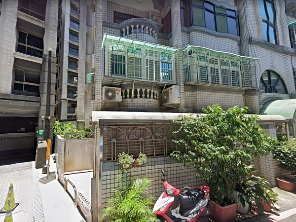 中和路262巷43弄華廈