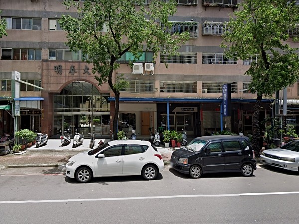 明春大樓