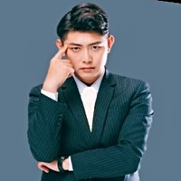 賀志航
