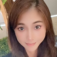 何雅婷