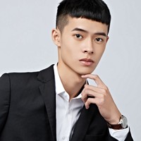 張弘奕