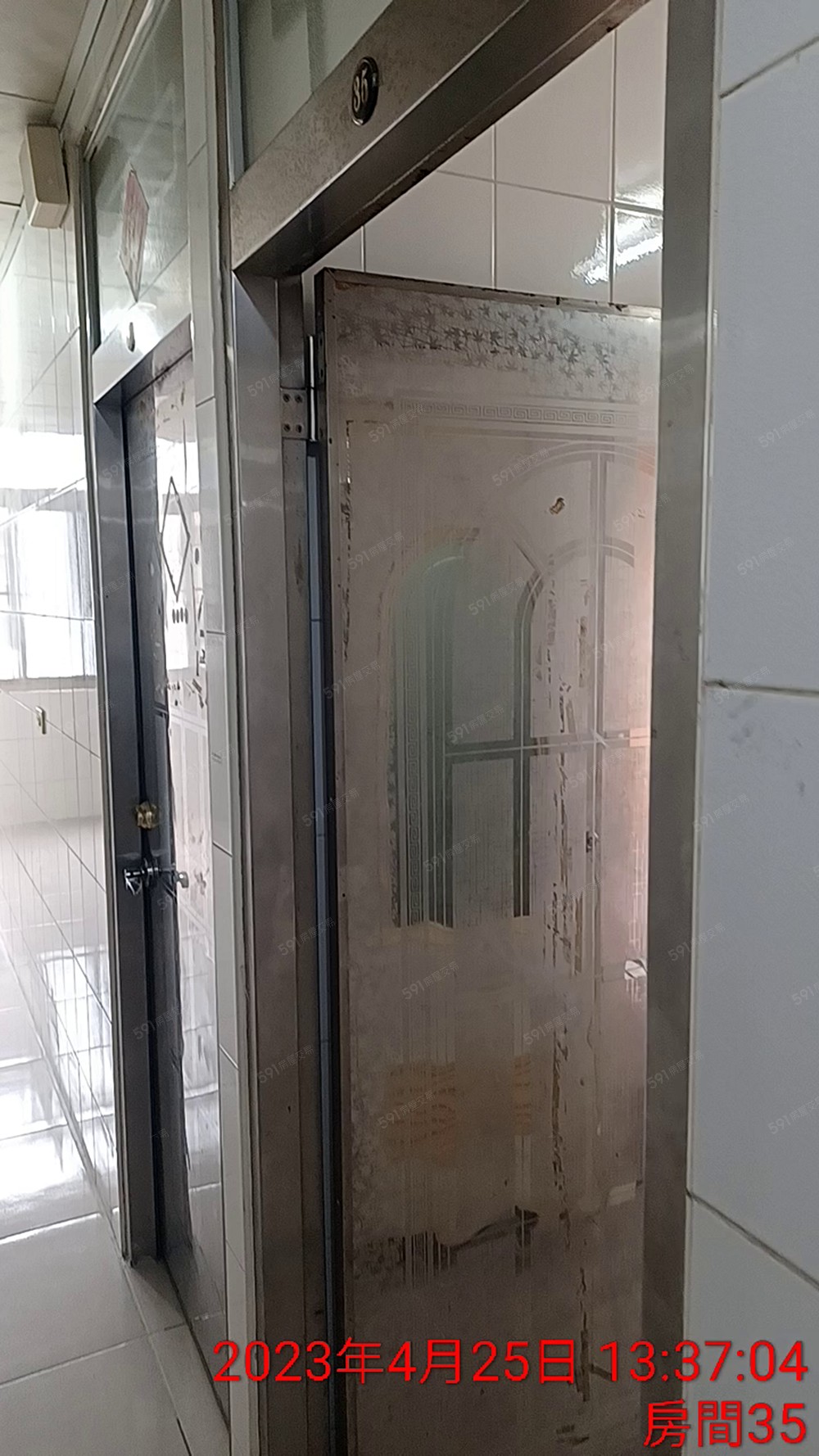 鼎山家樂福套房，輕軌站，極短租與公司報稅 - Image 1