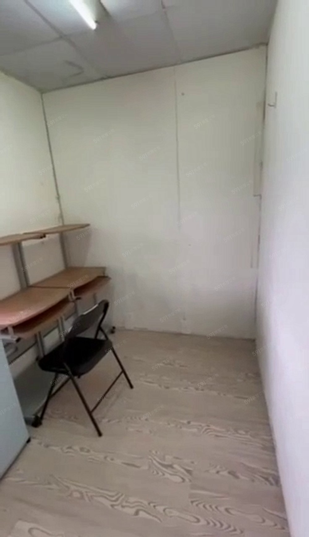 一房一廳一衛木地板套房近遠東園區環球購物 - Image 1