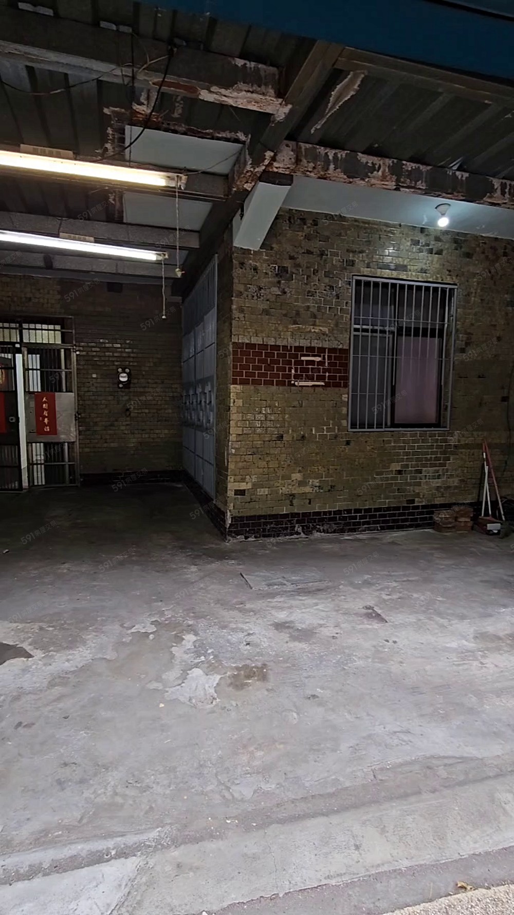 迴龍大馬路旁透天厝可當倉儲 - Image 1