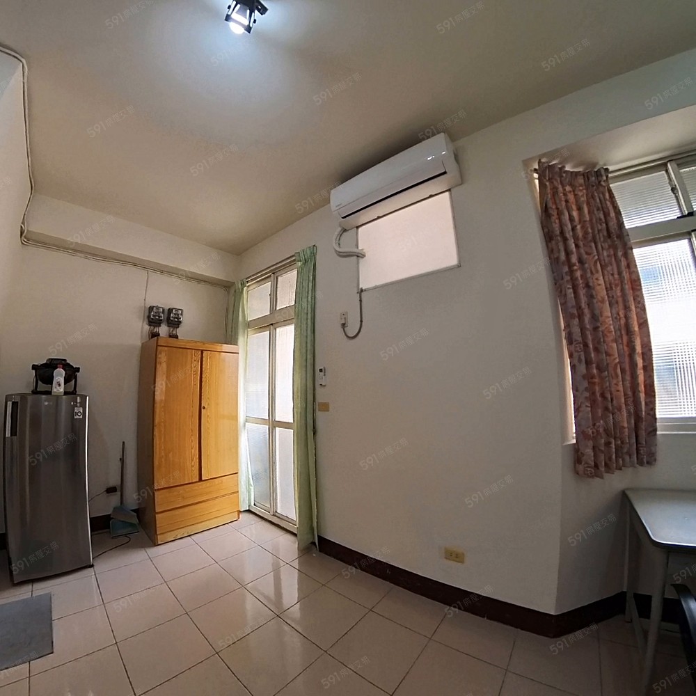 租補可大套房_新款55大電視含Netflix - Image 1