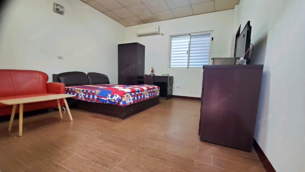 近南科有汽車位全平房沙發套房/有垃圾處理 - Image 1