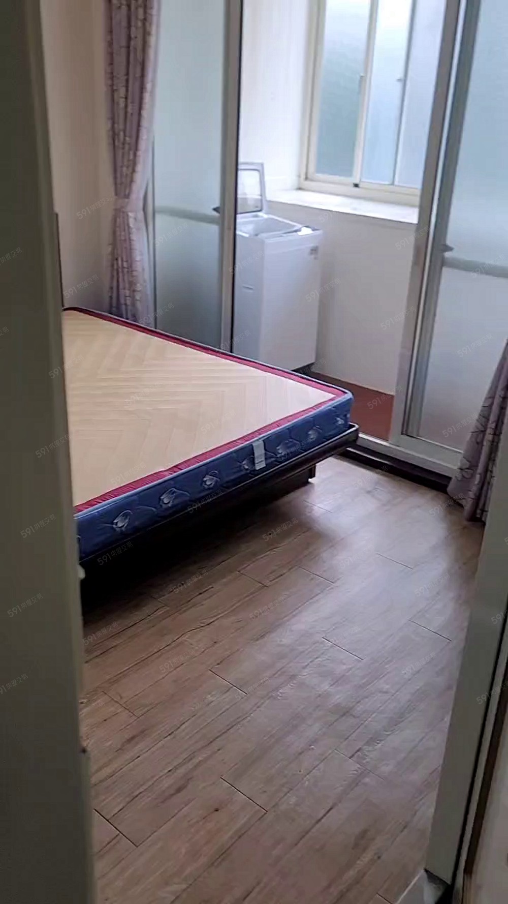 海巡署正對面溫馨套房(大陽台) - Image 1