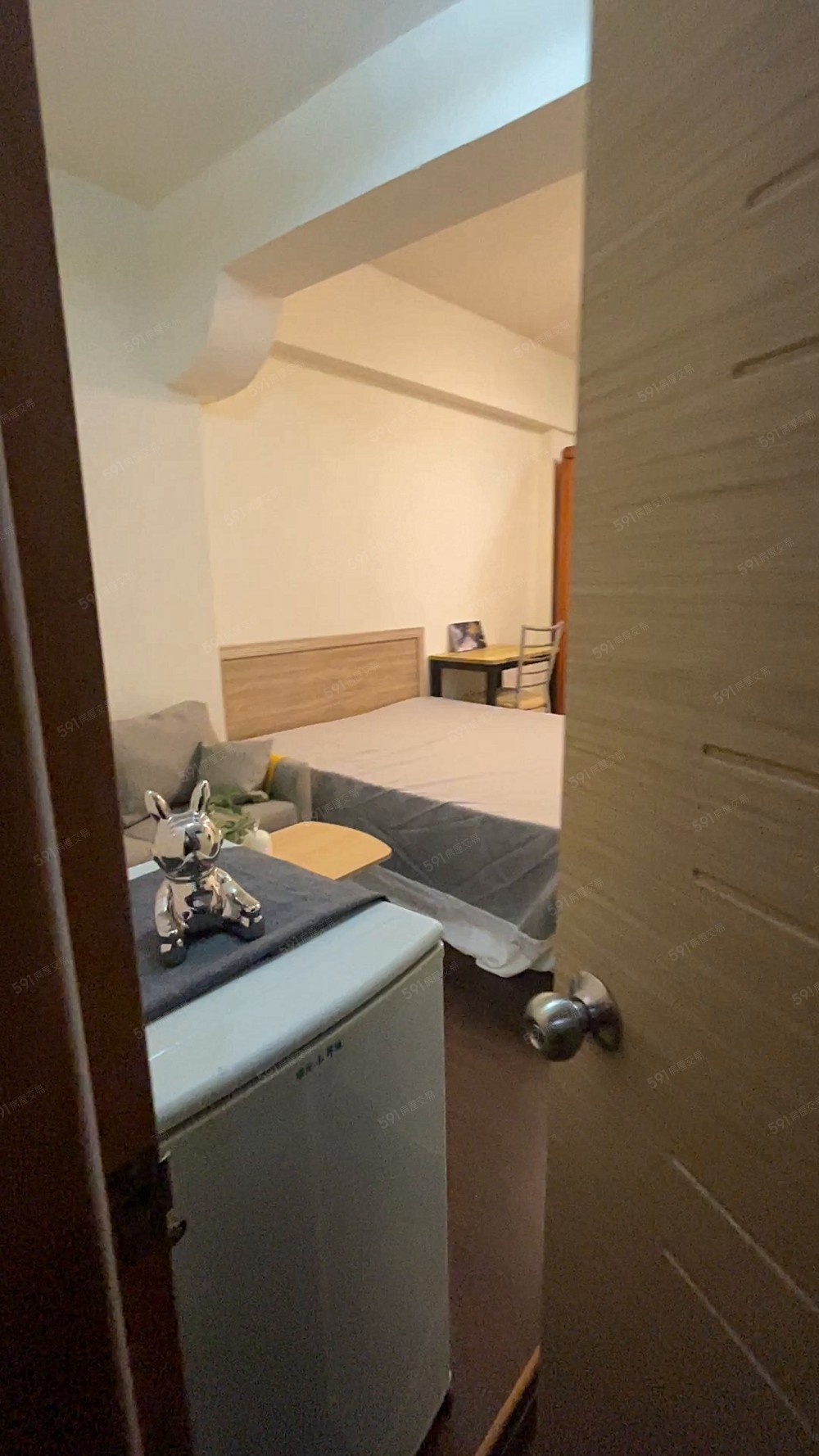 近景安捷運站獨立套房出租 - Image 1