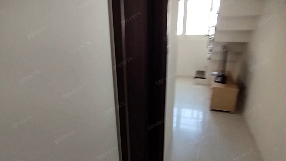市中心《樓中樓獨立套房台水台電帳單》 - Image 1
