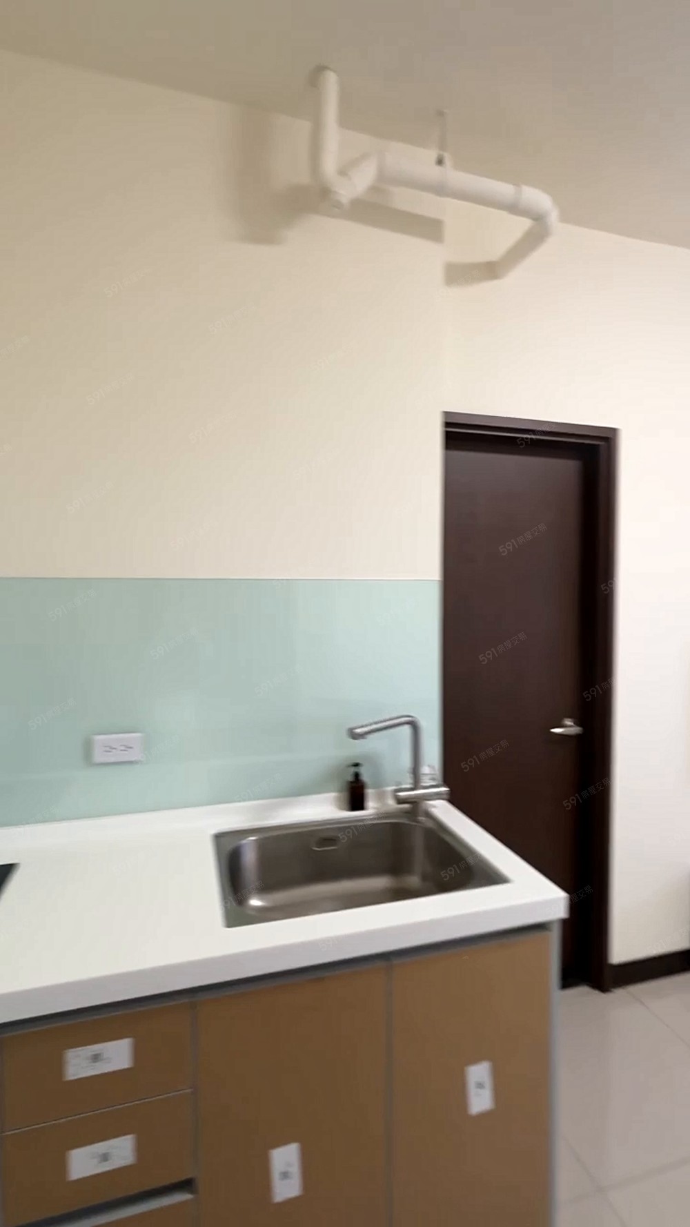 近A19捷運站-全新景觀大套房II - Image 1