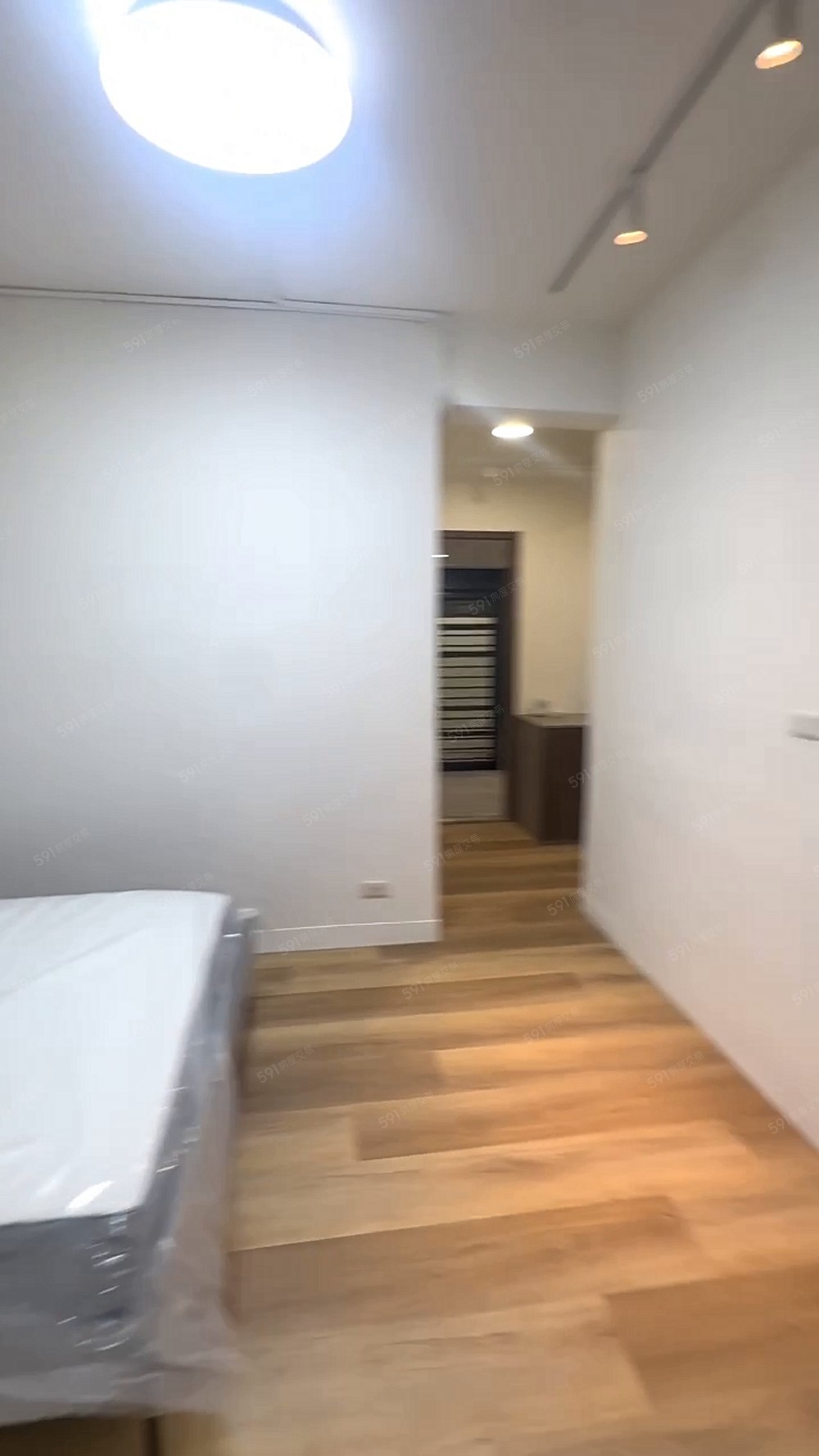 新莊/全新裝潢/可報稅租補可寵/乾濕分離獨立陽台家具齊全/ - Image 1