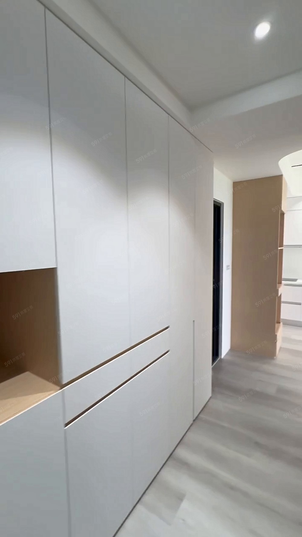 社宅/免仲可租補，青埔市區田園大三房+平面大車位 - Image 1