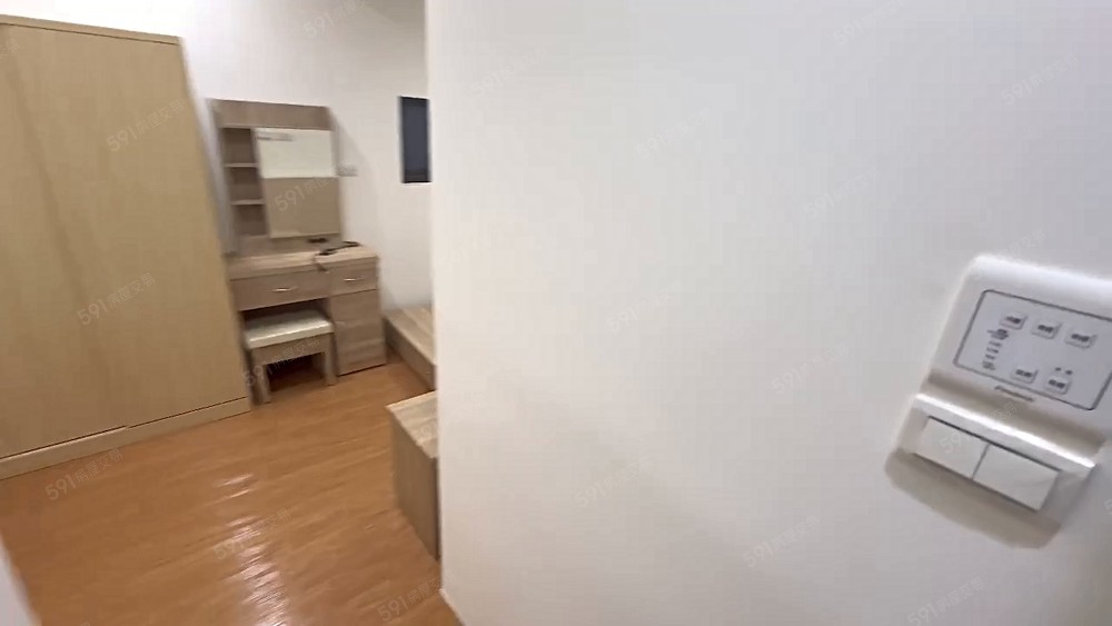 中山國小/可寵/免爬高全新裝潢乾濕分離/家具齊全/生活機能佳 - Image 1