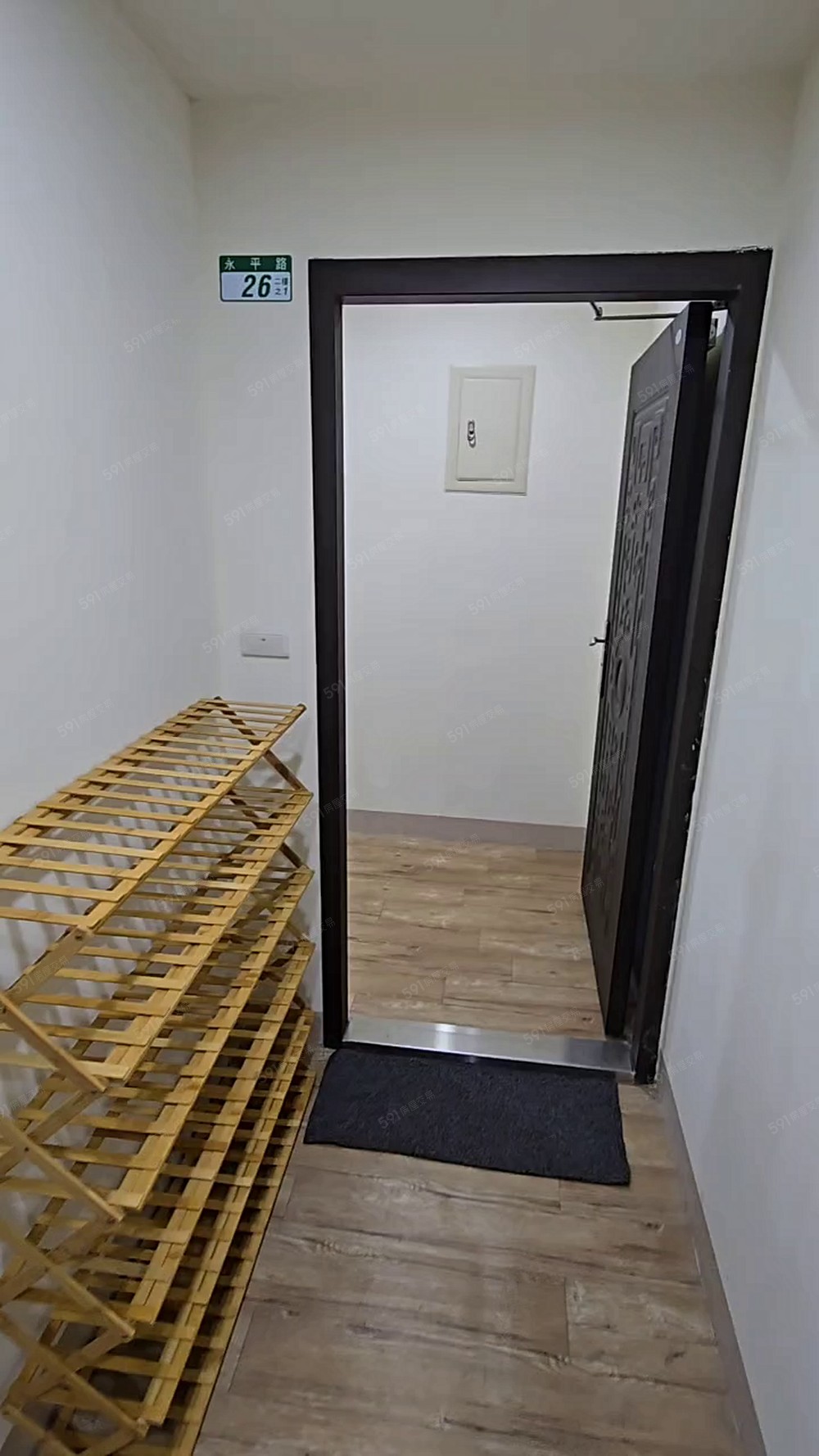 屋主自租超大1房1廳1陽台,獨立門牌可2人租補台水台電有收垃 - Image 1