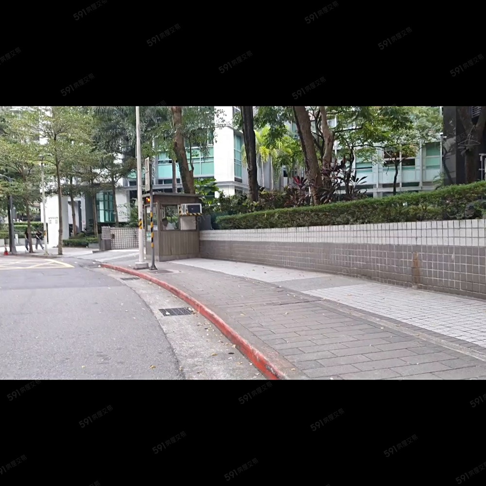 年繳另有優惠🌸信義路五段🌸B4驕車停車位 - Image 1