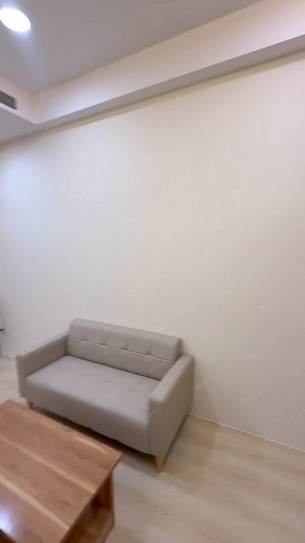 劍潭/免爬高/全新裝潢一房一廳/乾濕分離洗脫烘家具齊全/機能 - Image 1