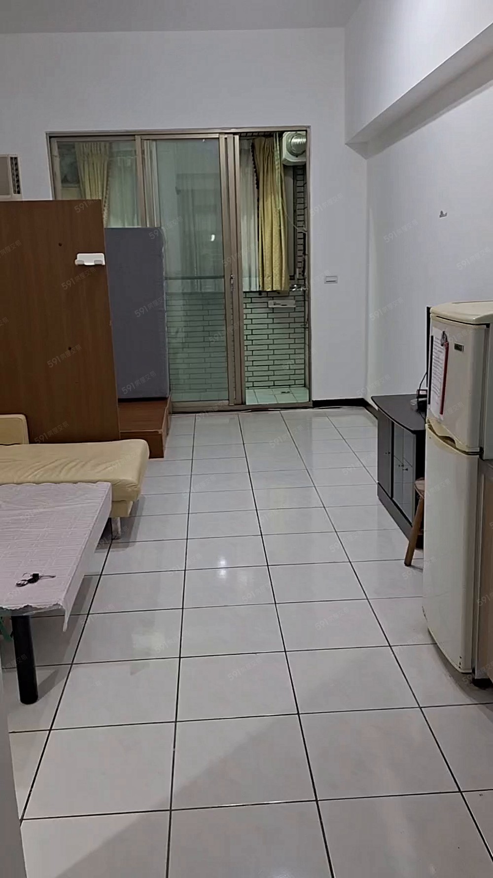 中興路摩登台北獨立套房 - Image 1