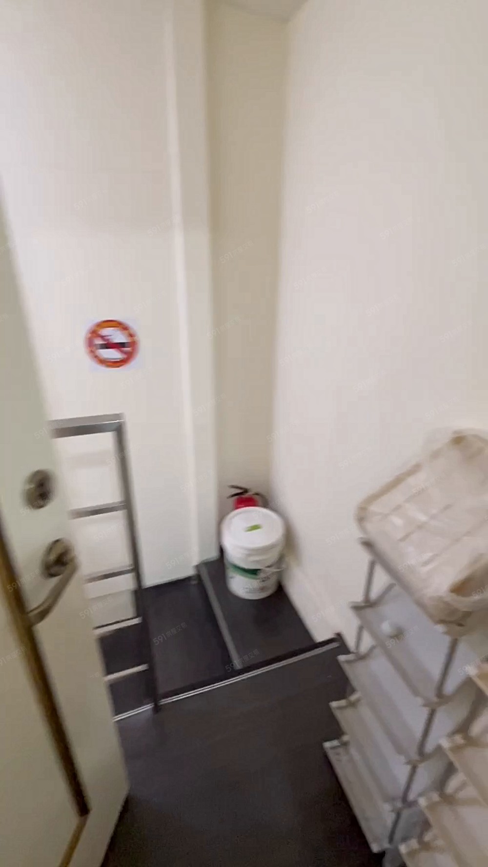 南勢角/可租補可貓/裝潢新正兩房採光通風/家具齊全垃圾代收 - Image 1