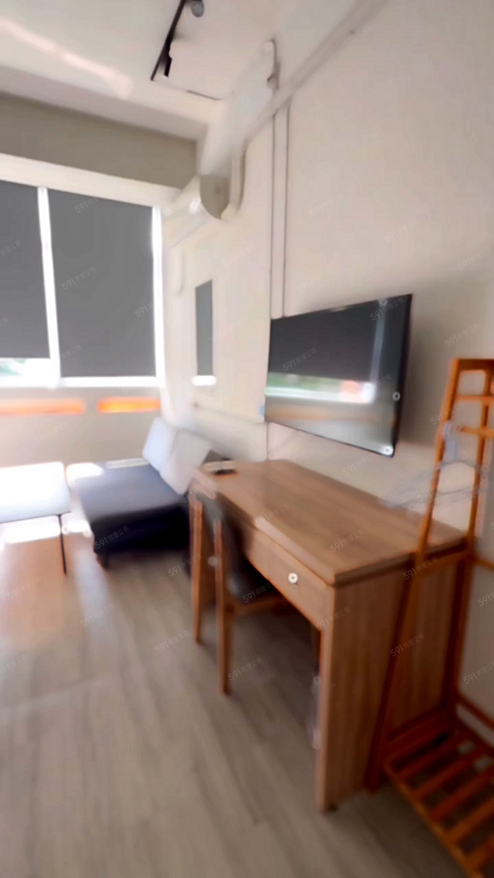 👍老屋改建‧短租套房「一卡皮箱即可入住」👍|老宅輕工業風 - Image 1