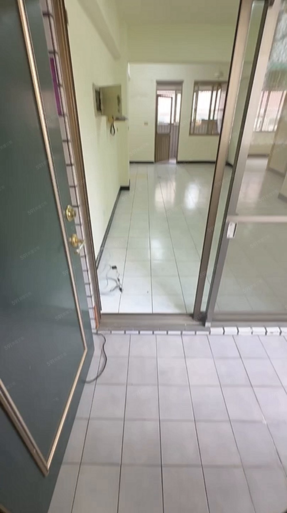 近文心森林公園🥤台水電大空間可雙租補戶籍🥤家庭首選雙衛浴 - Image 1