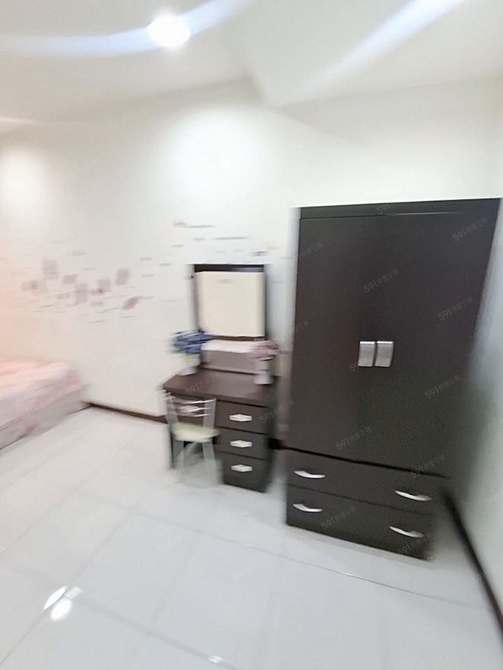 民權西路/雙連站約1分.大窗採光 - Image 1