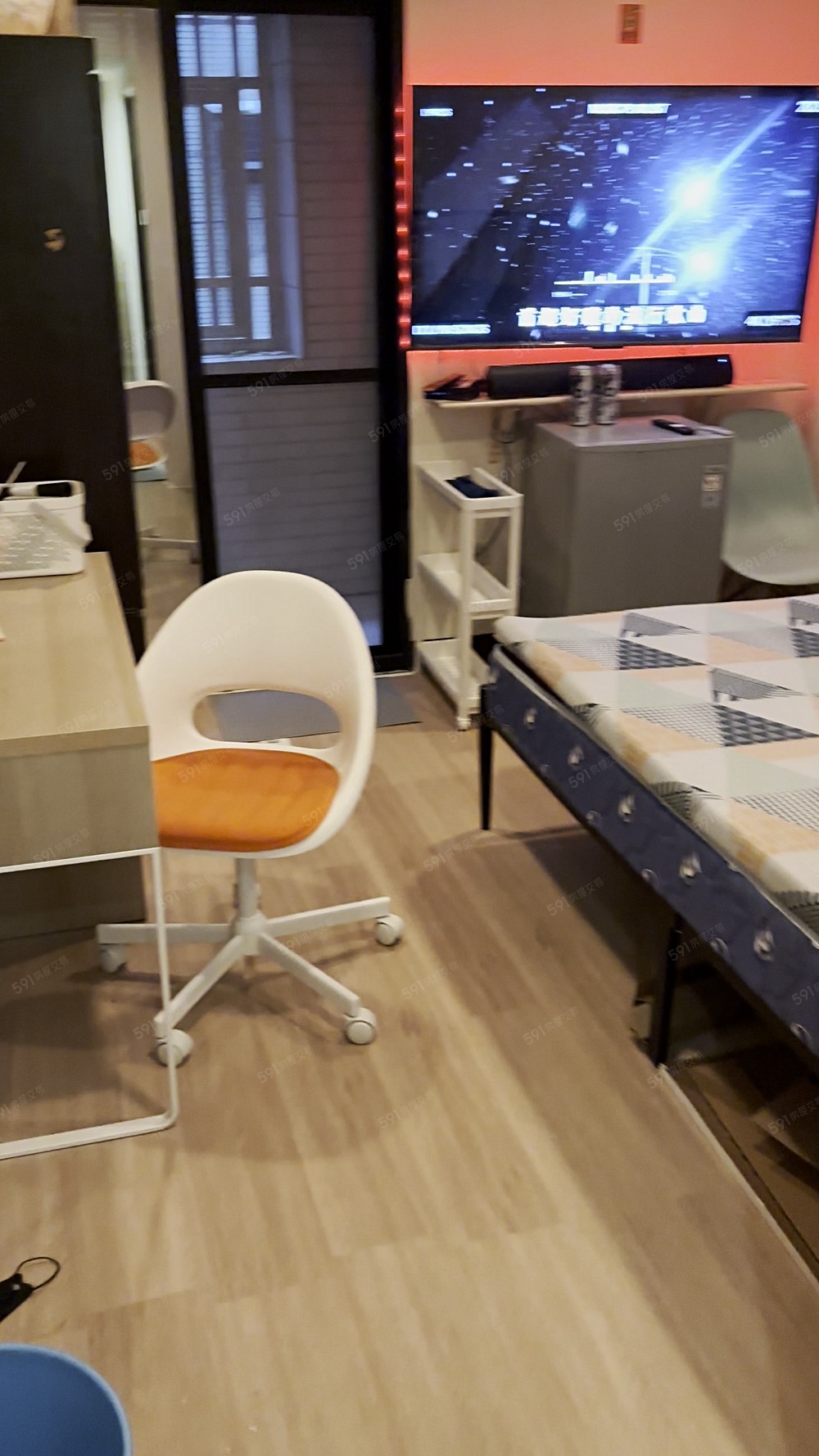 📍 地點超優!旁邊就是SOGO、捷運站與電影院可煙可寵 - Image 1