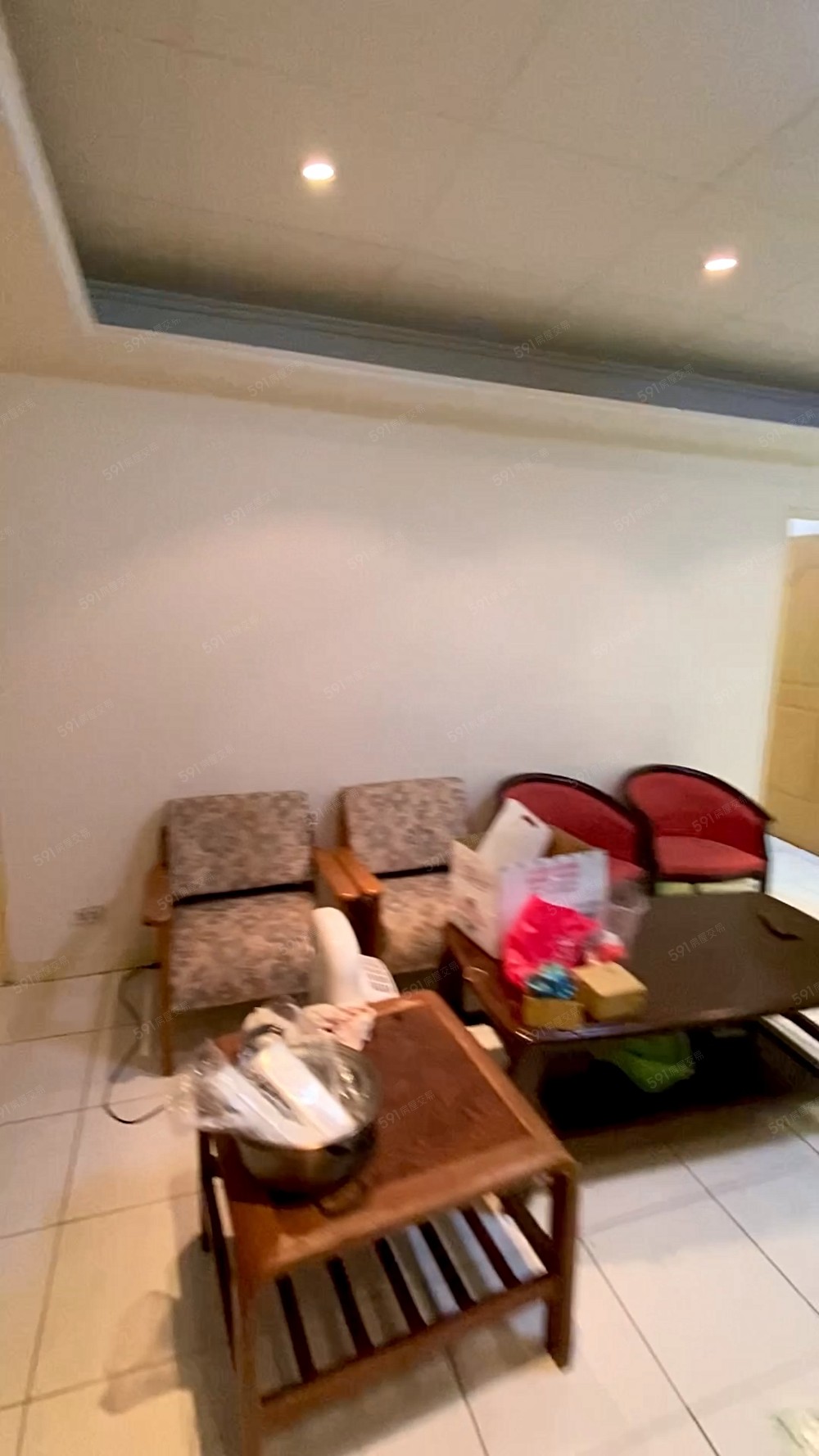 埔墘商圈.一橋到台北.使用空間大.台水台電.房間皆有開窗 - Image 1