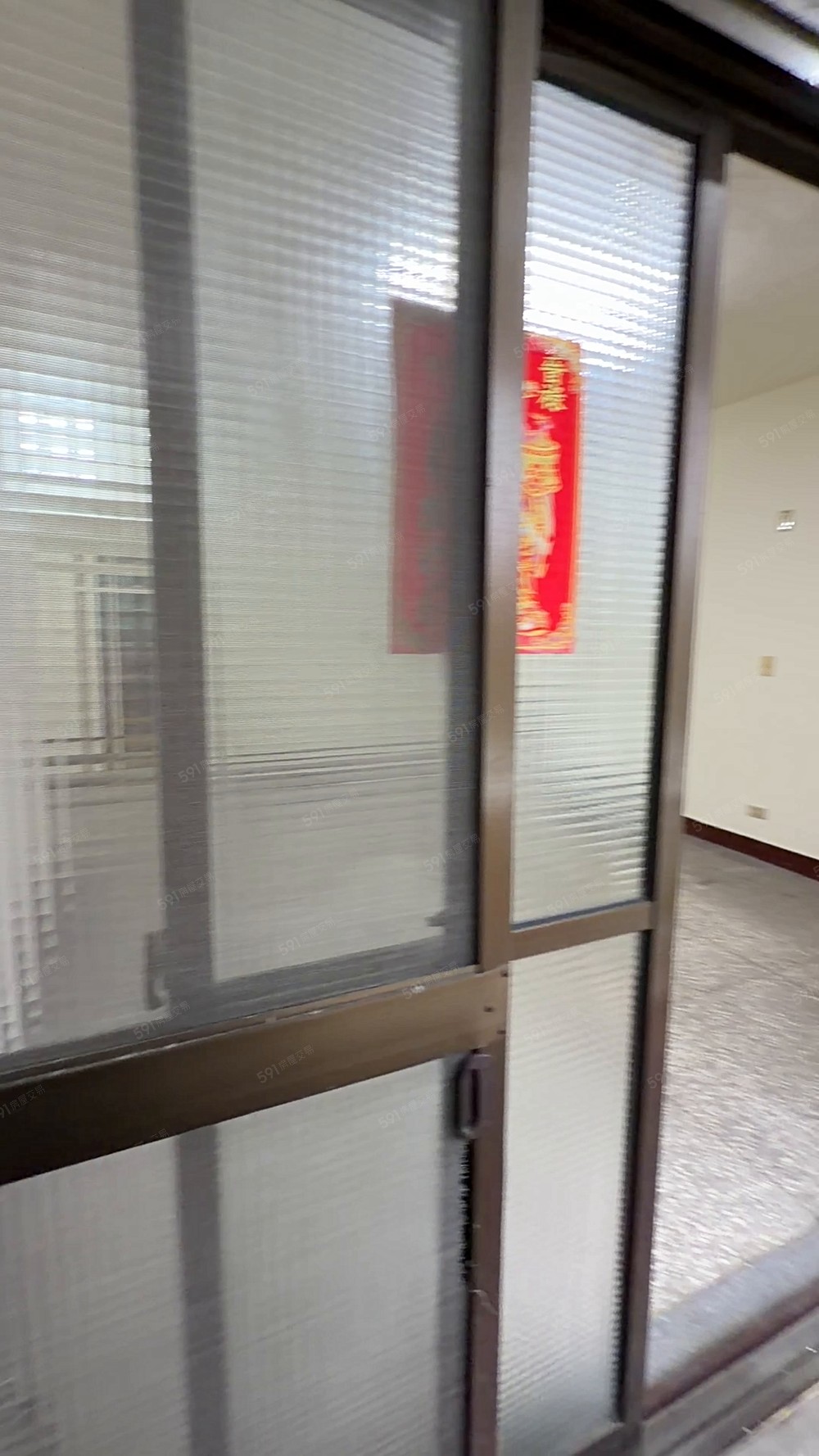 可寵可神明三房兩廳☀️新店區公所站☀️誠可議價 - Image 1