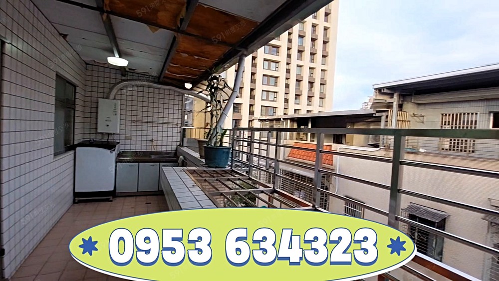 海山捷運站頂加2房 - Image 1