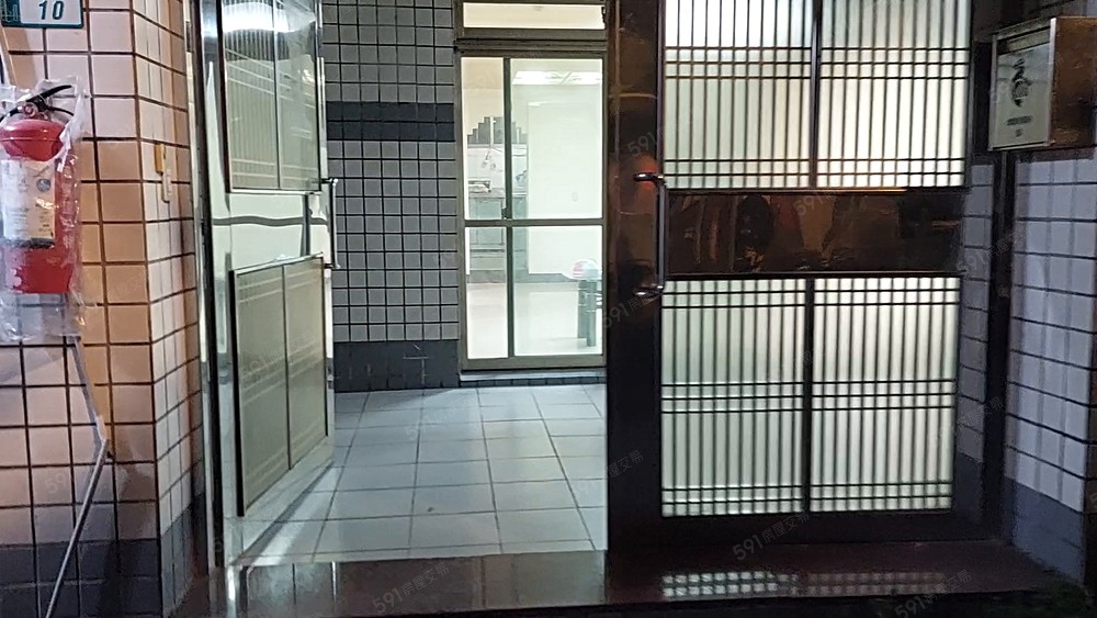 七張捷運站建國路(一樓前院超大 - Image 1