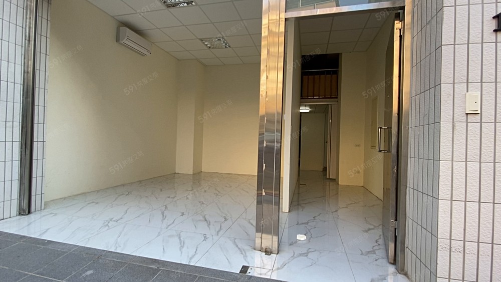 新大樓/1樓住辦大套房/獨立出入口/挑高空間+休旅平面車 - Image 1