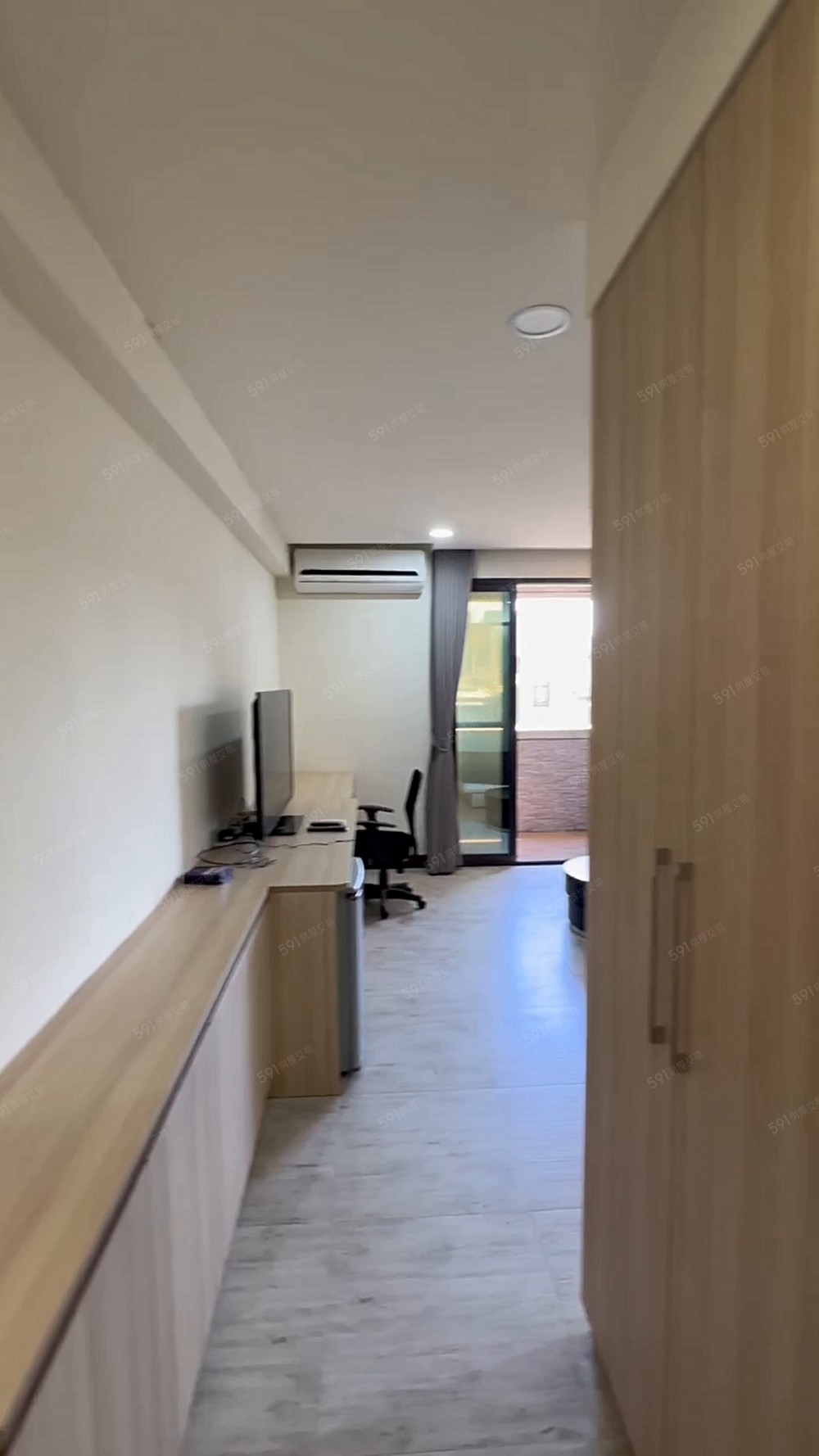 中國醫藥-台元-電梯大套房-陽台-免追垃圾 - Image 1